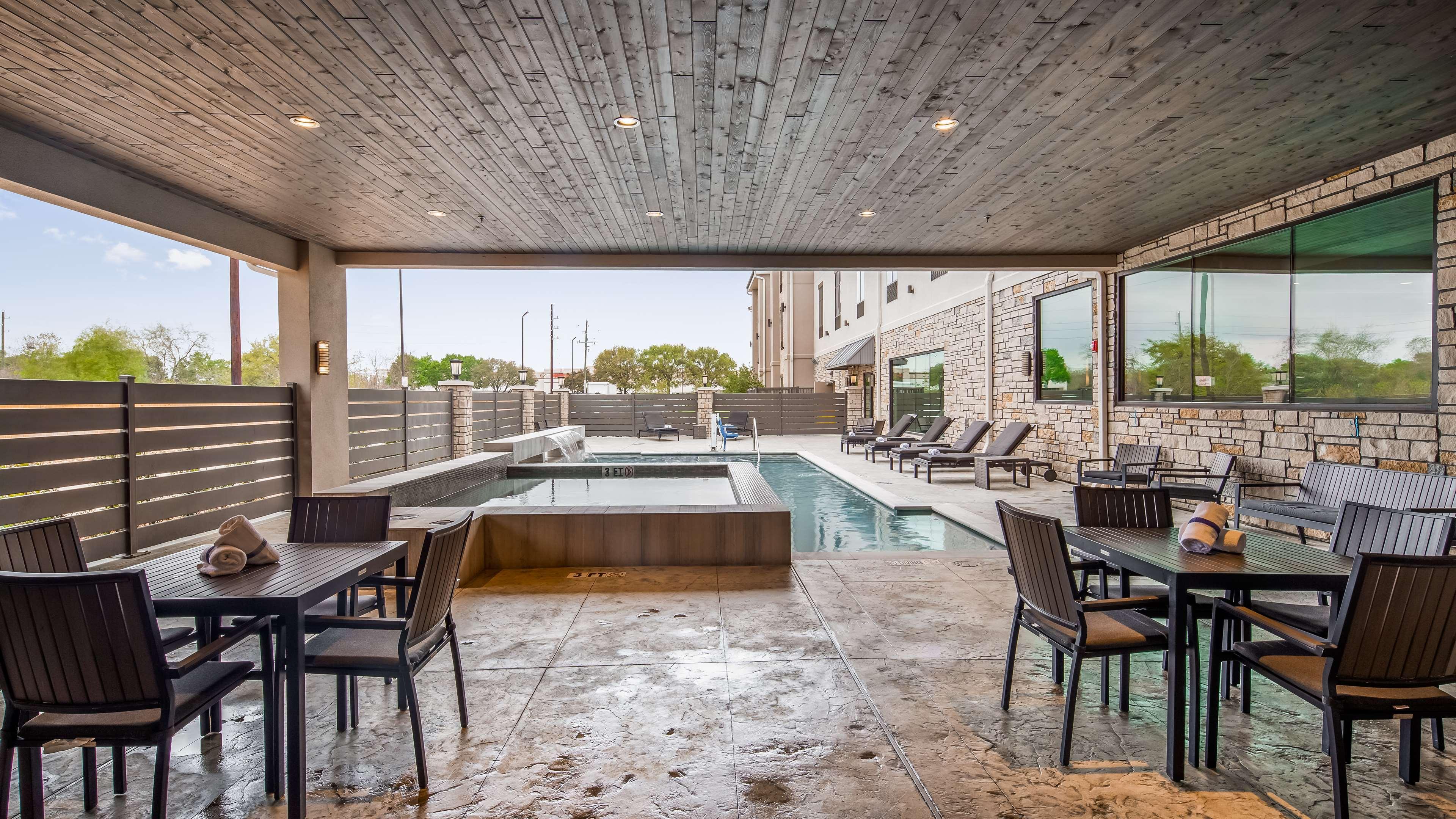 Wyndham Garden Katy Hotel Exterior photo
